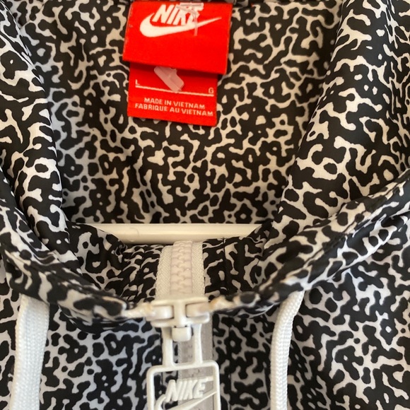 Nike retro windbreaker - Picture 3 of 4